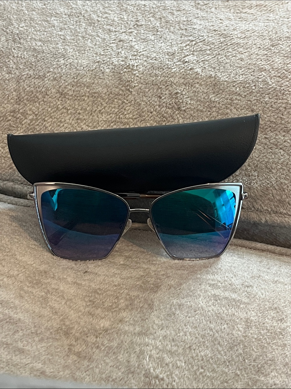 Diff Eyewear Becky Cat Eye Sunglasses